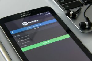 Spotify ne kadar internet yer?